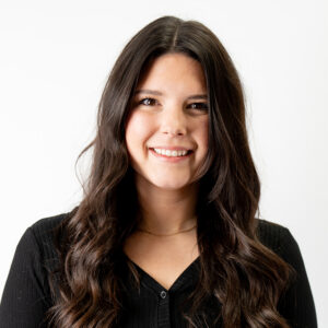 Holly Basaraba Headshot